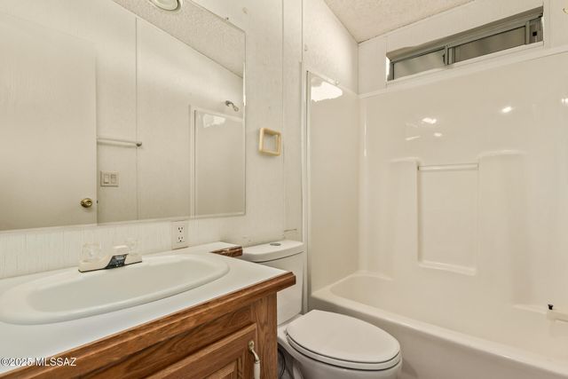 6260 S Waterton Drive, Tucson, AZ 85746