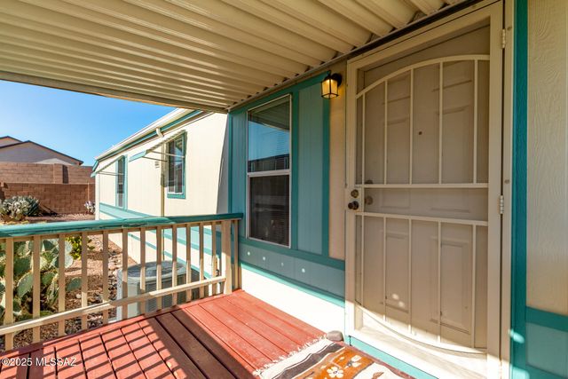 6260 S Waterton Drive, Tucson, AZ 85746