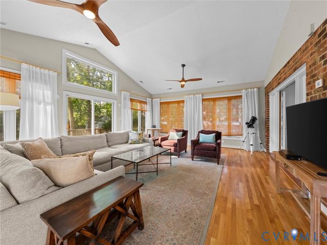 1614 Westcastle Dr, Henrico, VA 23238
