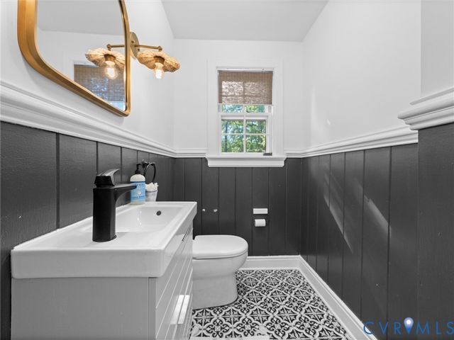 1614 Westcastle Dr, Henrico, VA 23238