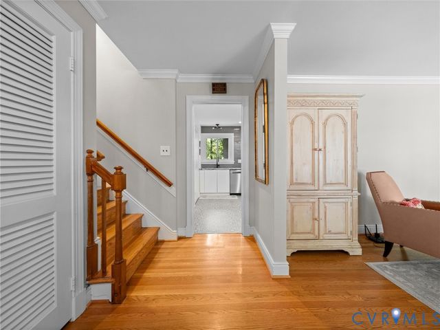 1614 Westcastle Dr, Henrico, VA 23238