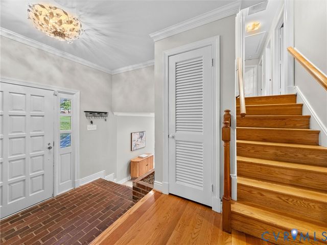 1614 Westcastle Dr, Henrico, VA 23238