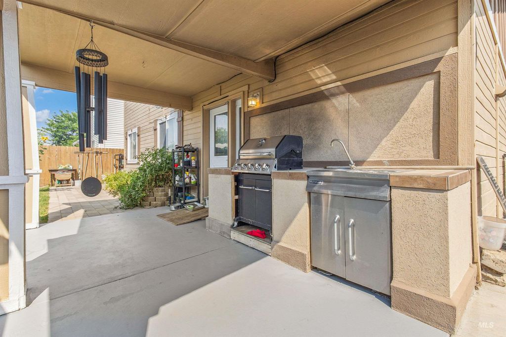 916 Graycliff Drive, Caldwell, ID 83607 photo 4