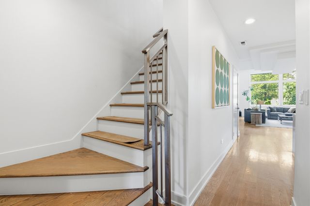 1639 N Artesian Avenue 2N, Chicago, IL 60647