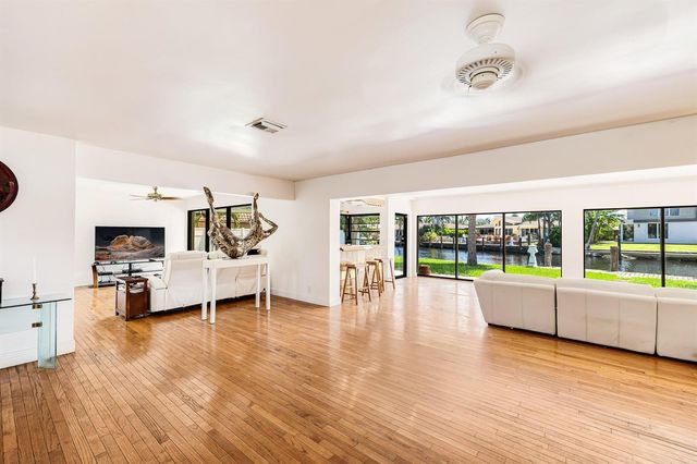 2200 SE 8th Street, Pompano Beach, FL 33062