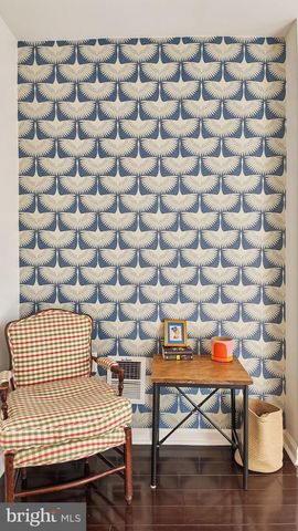 2437 CARPENTER ST, Philadelphia, PA 19146