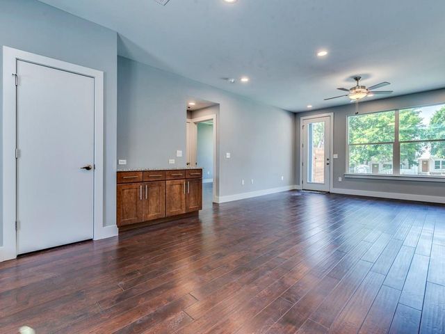 406 Post Road DR 1, Austin, TX 78704