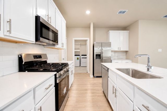 808 Knox River Drive, Princeton, TX 75071