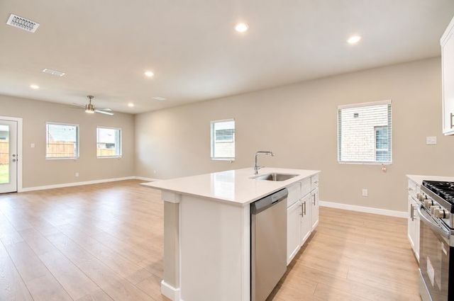 808 Knox River Drive, Princeton, TX 75071