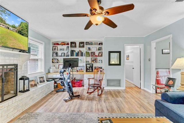 3864 Leroy Stevens Road, Mobile, AL 36619