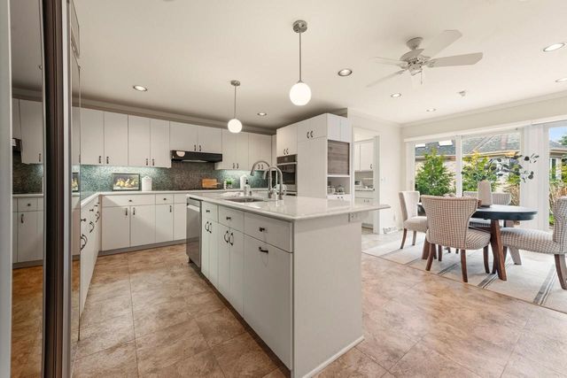 2618 W Lake Park COURT, Mequon, WI 53092