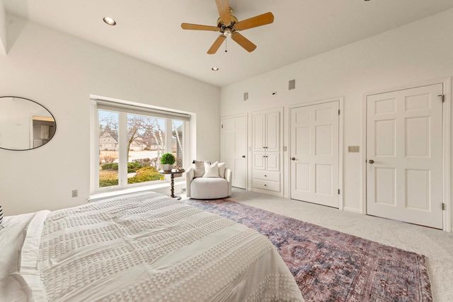 2618 W Lake Park COURT, Mequon, WI 53092