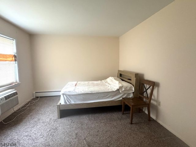 1120 Valley Rd 1B, Wayne Twp., NJ 07470