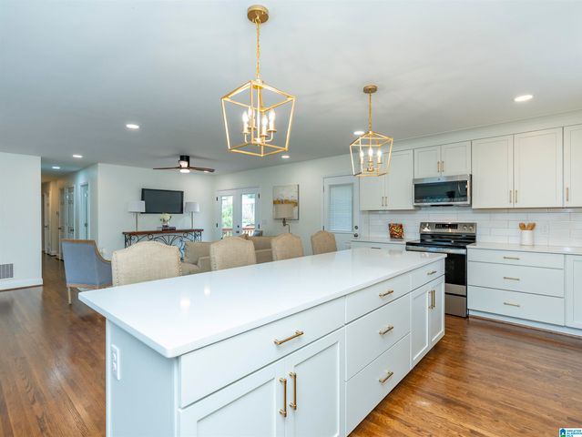 330 DONNA DRIVE, Gardendale, AL 35071