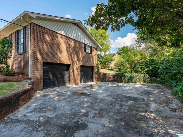 330 DONNA DRIVE, Gardendale, AL 35071