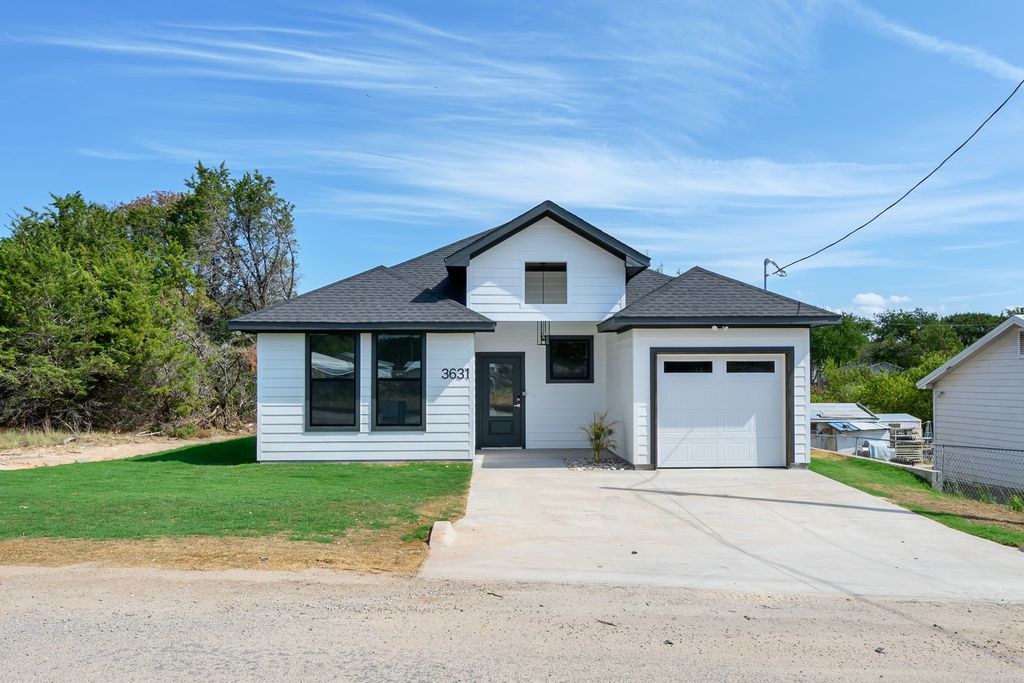 3631 Raintree Trail, Granbury, TX 76048 — exterior