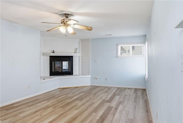 910 E Ocean View Ave Apt 5, Norfolk, VA 23503