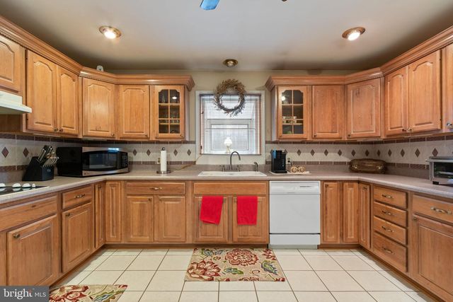 54 RICHARDS FERRY RD, Fredericksburg, VA 22406