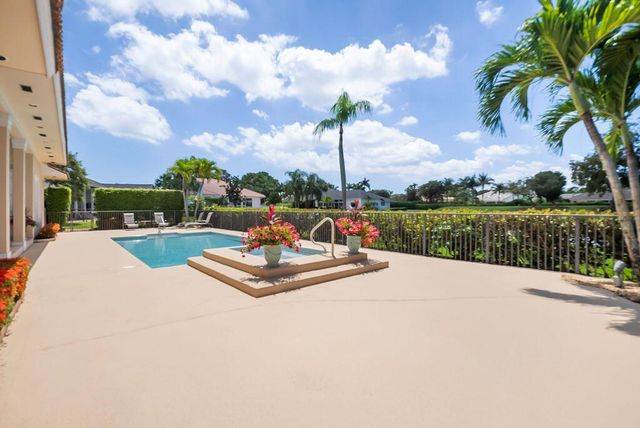 83 Sandbourne Lane, Palm Beach Gardens, FL 33418