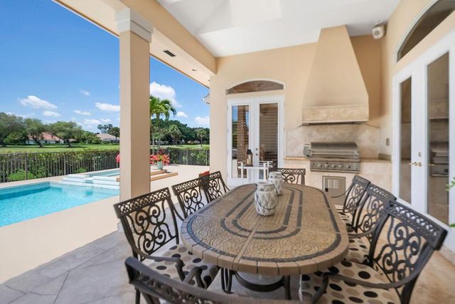 83 Sandbourne Lane, Palm Beach Gardens, FL 33418