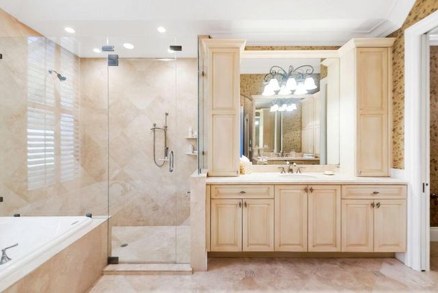 83 Sandbourne Lane, Palm Beach Gardens, FL 33418