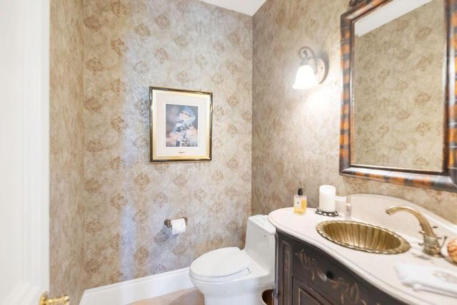 83 Sandbourne Lane, Palm Beach Gardens, FL 33418