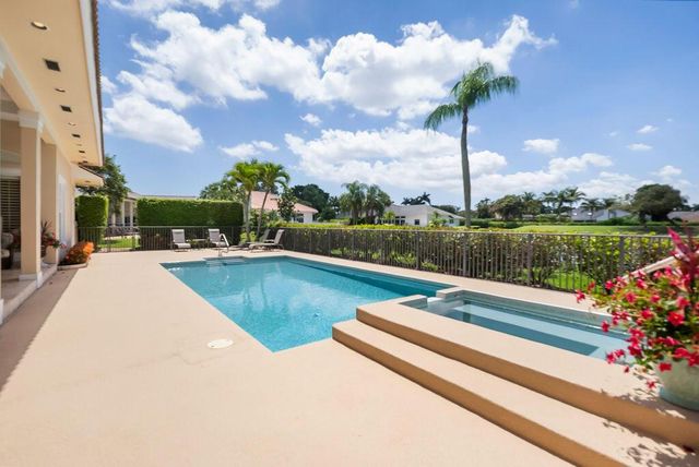 83 Sandbourne Lane, Palm Beach Gardens, FL 33418