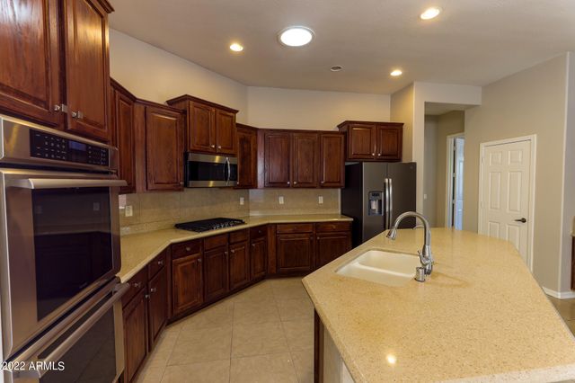3433 W LANGUID Lane, Phoenix, AZ 85086