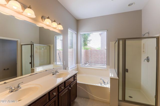 3433 W LANGUID Lane, Phoenix, AZ 85086