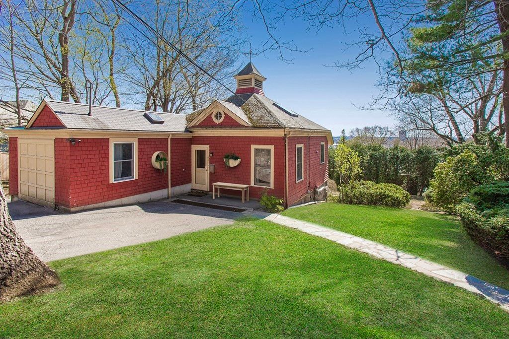 56 Colbourne Crescent 0, Brookline, MA 02445