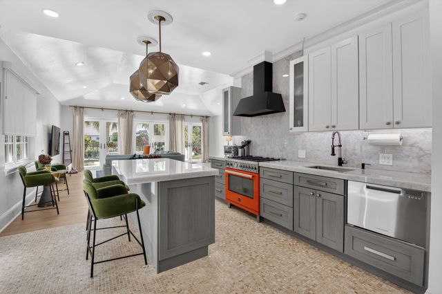 21237 Harrow Court, Boca Raton, FL 33433