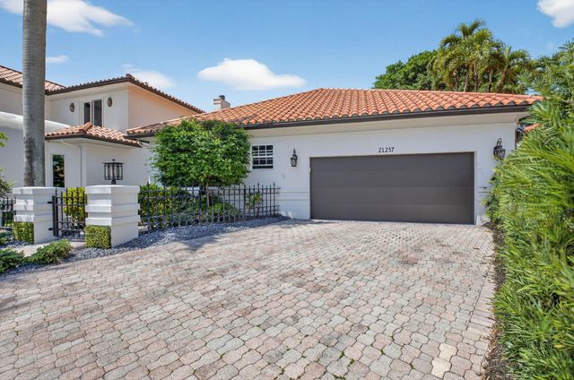 21237 Harrow Court, Boca Raton, FL 33433