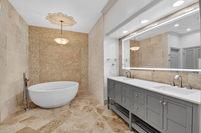 21237 Harrow Court, Boca Raton, FL 33433