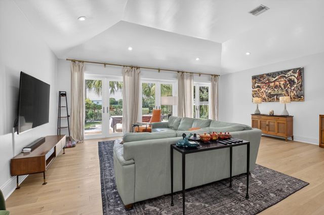 21237 Harrow Court, Boca Raton, FL 33433