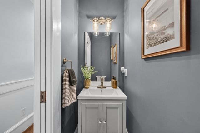 19 Fenwick St 1, Somerville, MA 02145