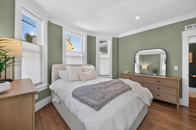 19 Fenwick St 1, Somerville, MA 02145