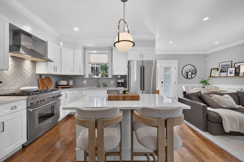 19 Fenwick St 1, Somerville, MA 02145