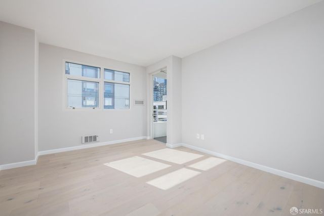 403 Main Street 815N, San Francisco, CA 94105