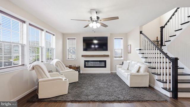 502 PEPPERIDGE DR, Stafford, VA 22554