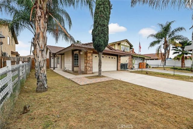 129 Olivetree Drive, Perris, CA 92571