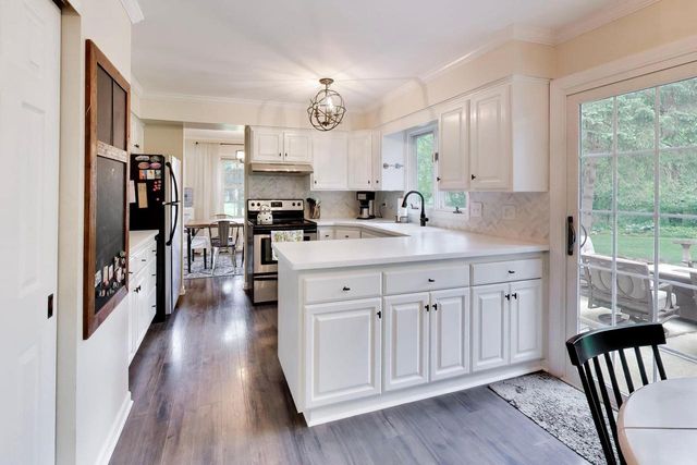 31114 Hickory Hollow ROAD, Waterford, WI 53185