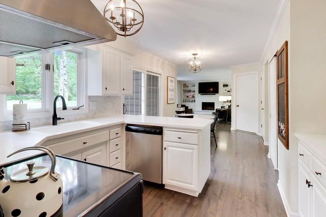 31114 Hickory Hollow ROAD, Waterford, WI 53185