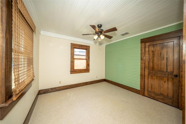 236 S Main Street, Grapeland, TX 75844