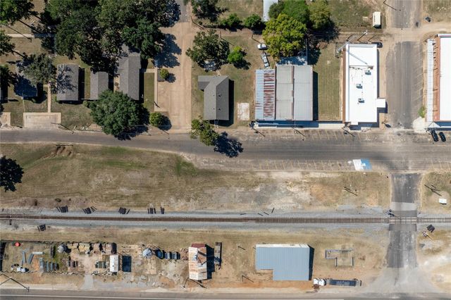 236 S Main Street, Grapeland, TX 75844