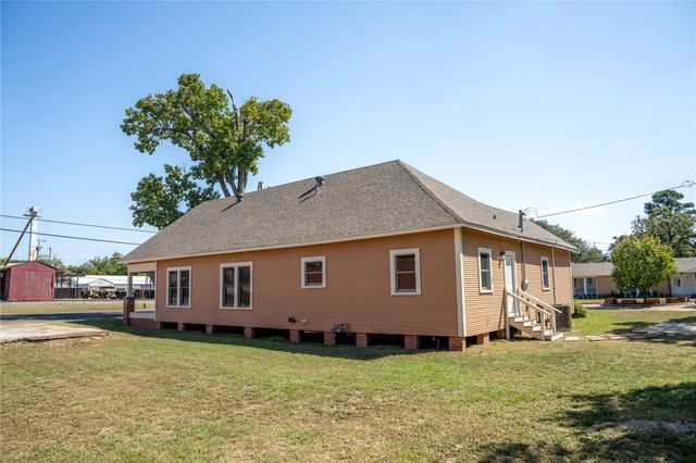 236 S Main Street, Grapeland, TX 75844