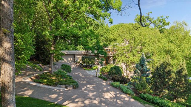 6504 Stauder Circle, Edina, MN 55436