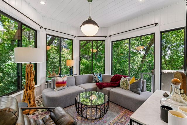 6504 Stauder Circle, Edina, MN 55436