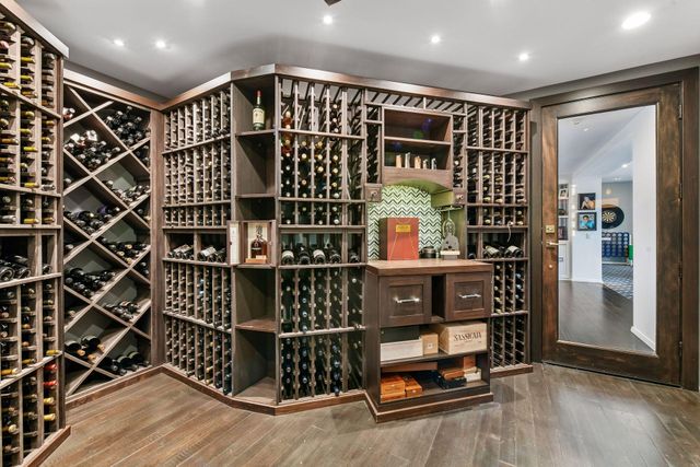 6504 Stauder Circle, Edina, MN 55436