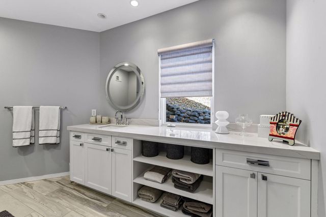 6504 Stauder Circle, Edina, MN 55436
