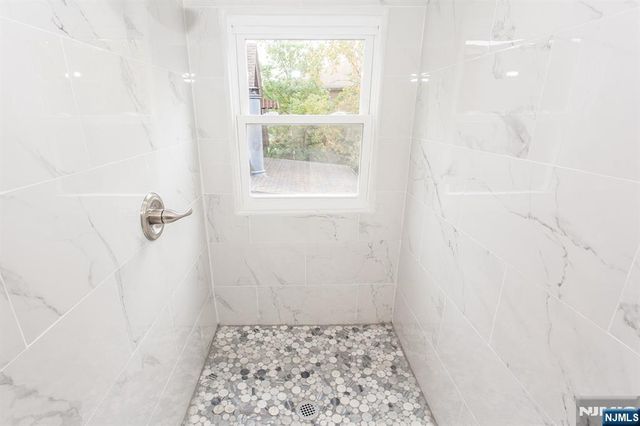 2389 3rd Street, Fort Lee, NJ 07024